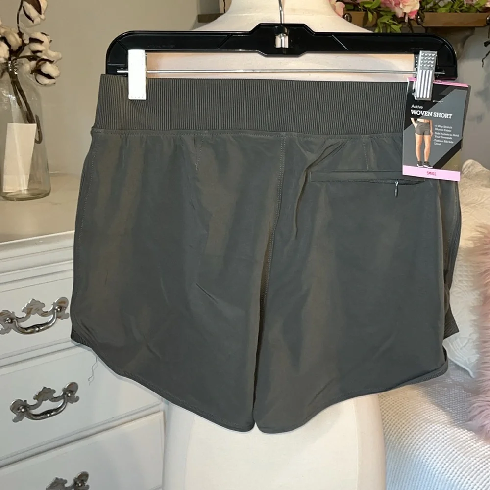 Athletic Shorts Gray New Women Small 4 Way Stretch